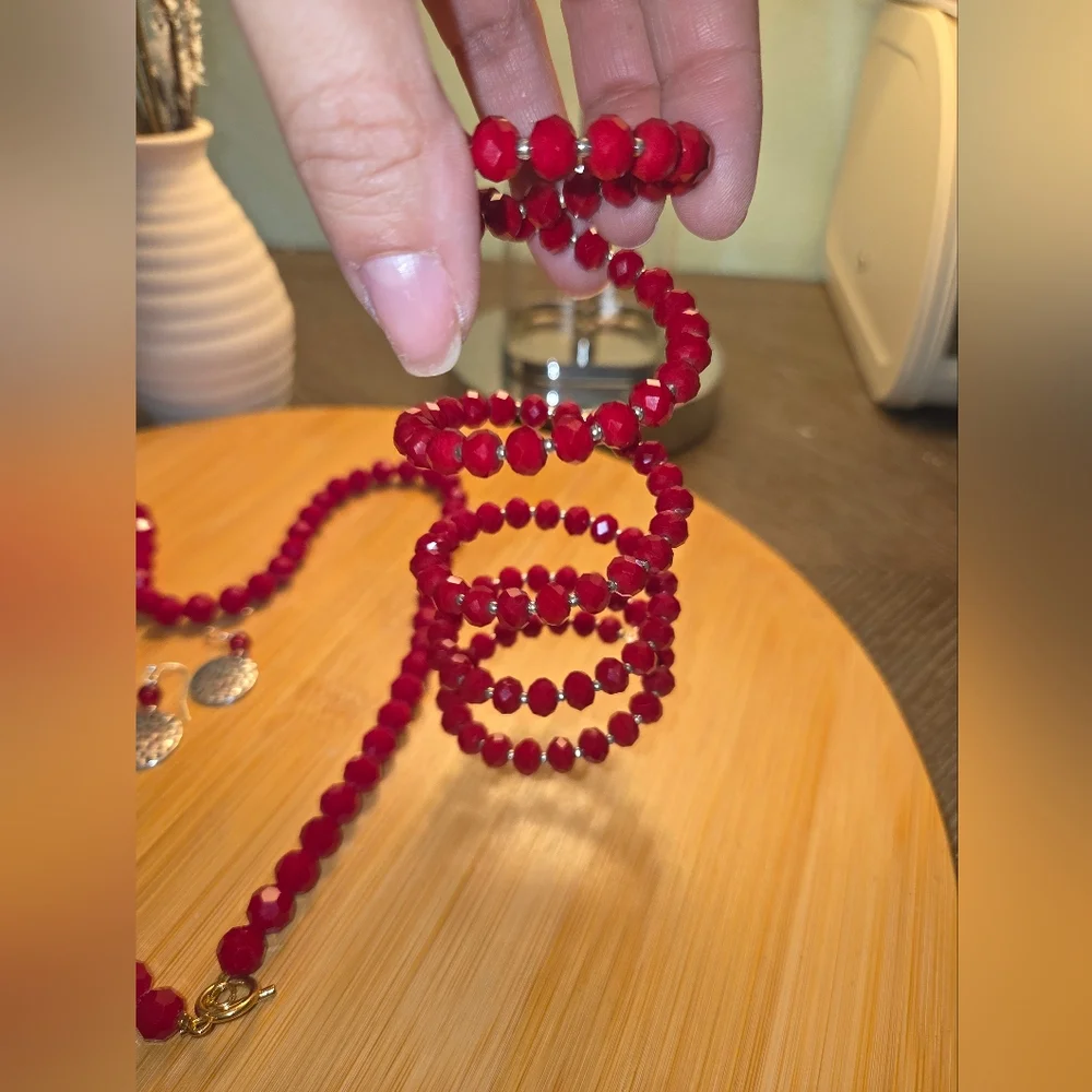 🌟BOGO Free🌟Elegant Red Beaded Jewelry Set - Picture 3 of 5